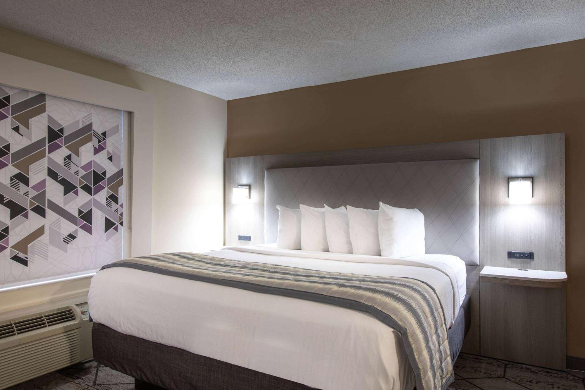 Wingate By Wyndham Charlotte Concord Mills/Speedway Hotel Exterior foto